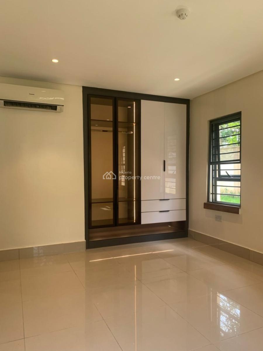 Luxury Serviced 2 Bedroom Apartment, Off Admiralty Road, Lekki Phase 1, Lekki, Lagos, Flat / Apartment for Rent