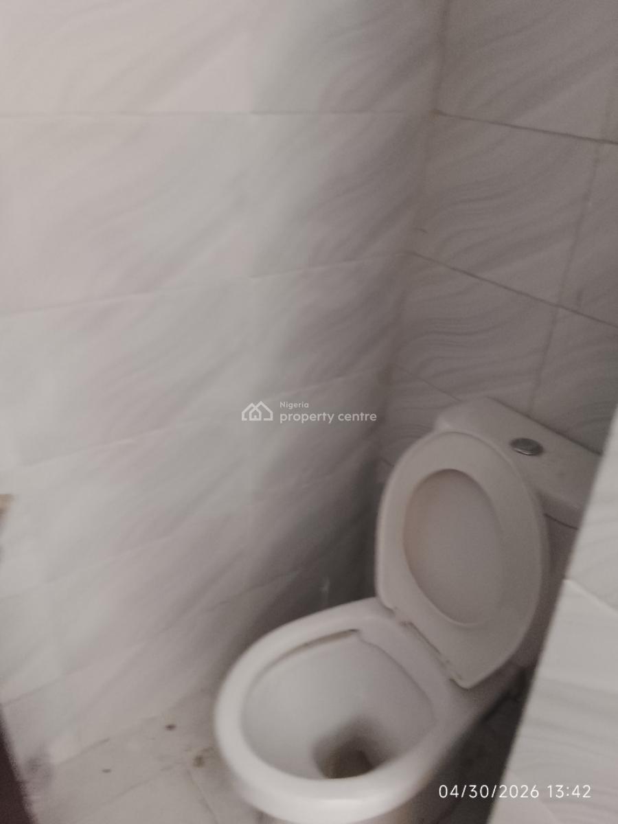 Sharp and Spacious Bq with 24 Hours Light, Chevron, Lekki, Lagos, Flat / Apartment for Rent