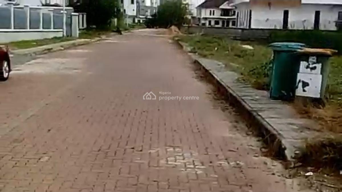 Land Size :  1,500 Sqms., Lekki Phase 1, Lekki, Lagos, Residential Land for Sale