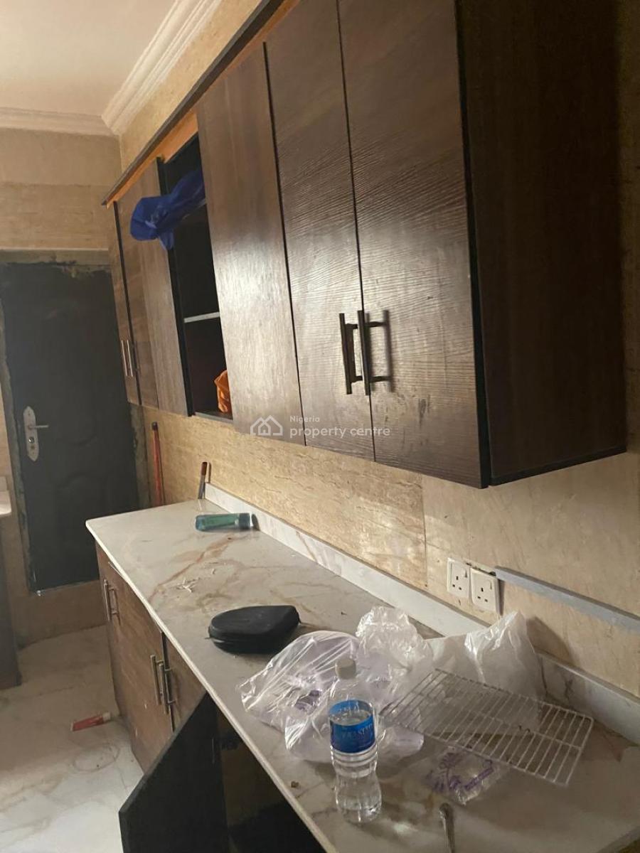 Massive 3 Bedroom Flat, Treasure Estate, Sangotedo, Ajah, Lagos, Flat / Apartment for Rent