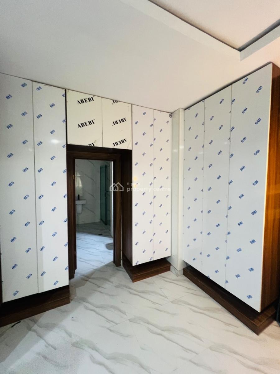 5 Bedroom Terrace & Semi Detached  190/200 Mllion, Ajah, Lagos, House for Sale