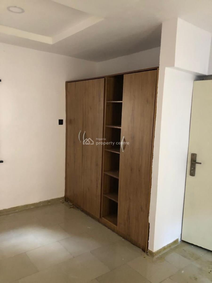 2 Bedroom Apartment, Lekki Phase 1, Lekki, Lagos, Flat / Apartment for Rent