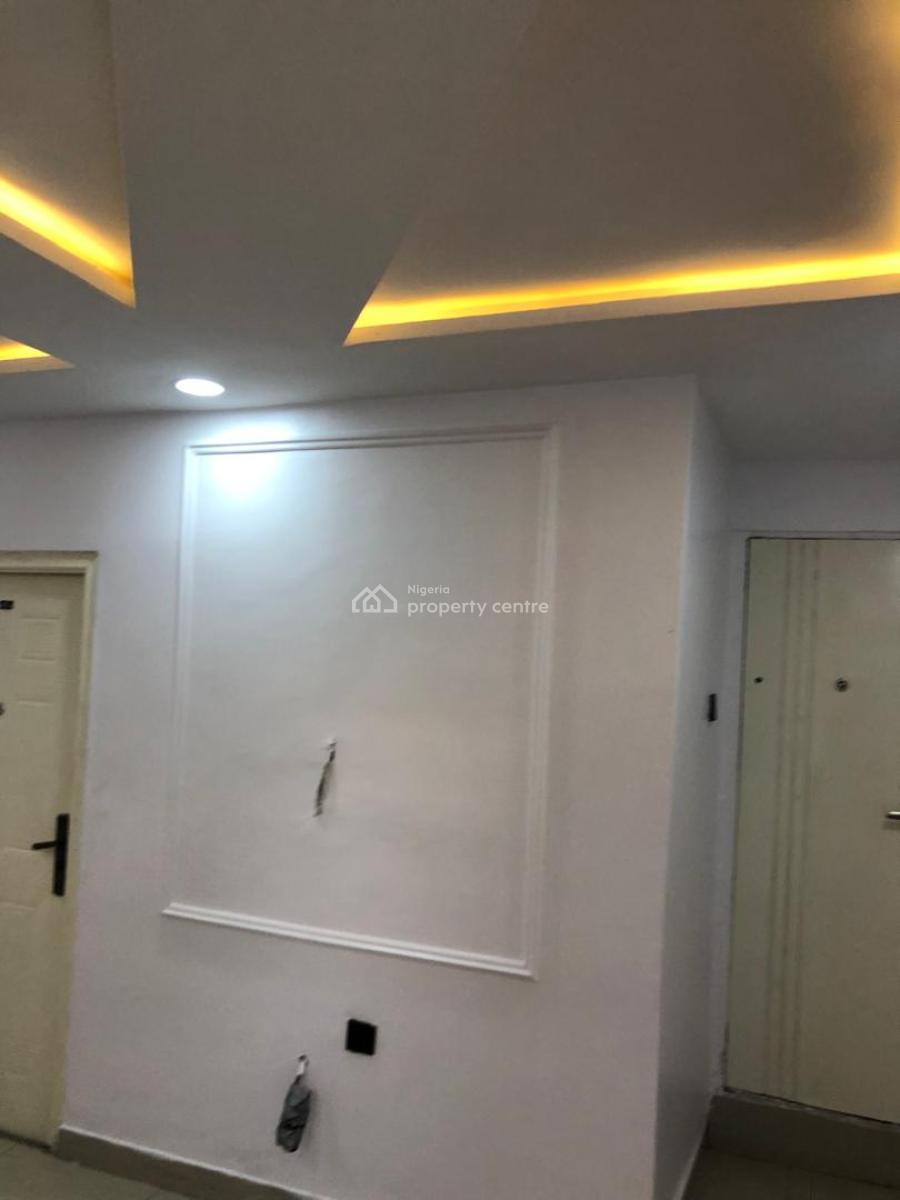 2 Bedroom Apartment, Lekki Phase 1, Lekki, Lagos, Flat / Apartment for Rent