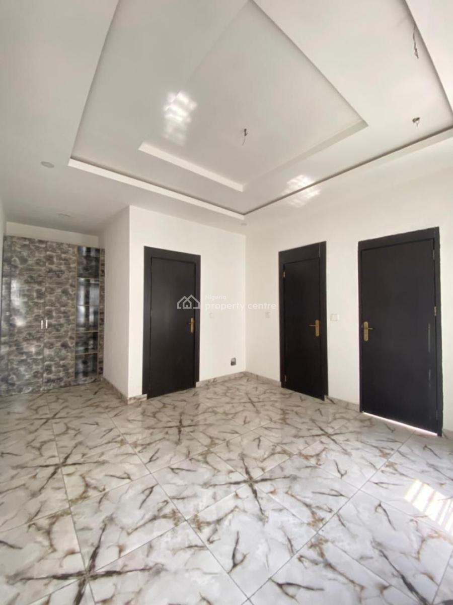 Excellent Spacious 4 Bedroom Terrace Duplex in a Secure Estate, Ajah, Lekki, Lagos, Terraced Duplex for Sale