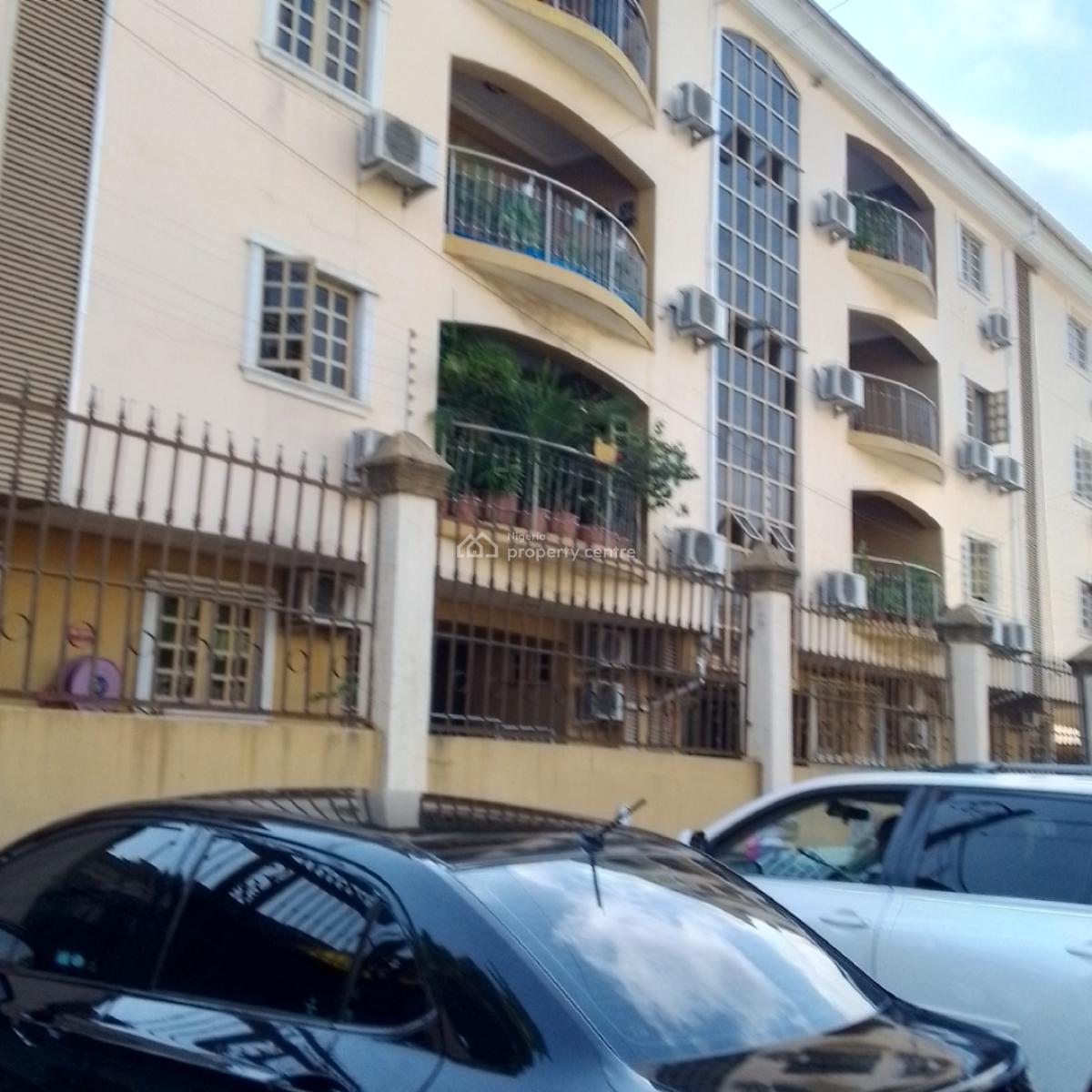 Very Spacious and Furnitured 3bedroom Flat at Anthony, Maryland Anthony, Anthony, Maryland, Lagos, Flat / Apartment for Rent