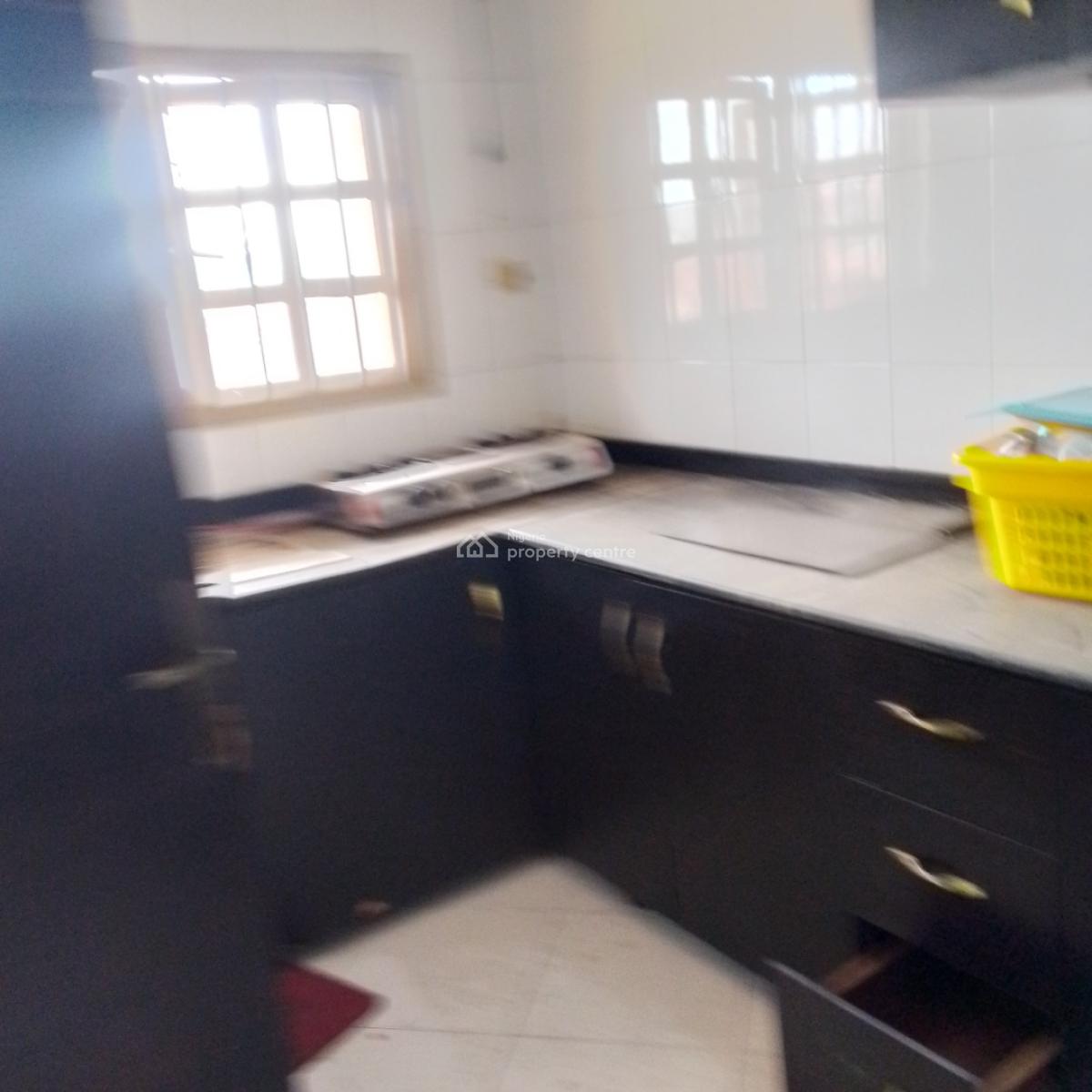 Very Spacious and Furnitured 3bedroom Flat at Anthony, Maryland Anthony, Anthony, Maryland, Lagos, Flat / Apartment for Rent