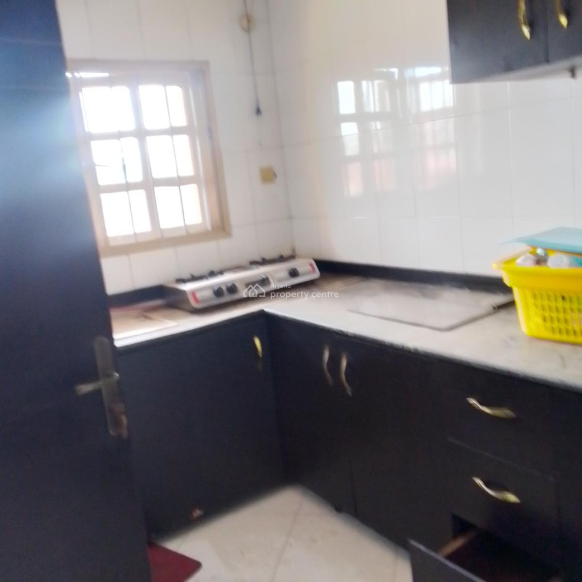 Very Spacious and Furnitured 3bedroom Flat at Anthony, Maryland Anthony, Anthony, Maryland, Lagos, Flat / Apartment for Rent