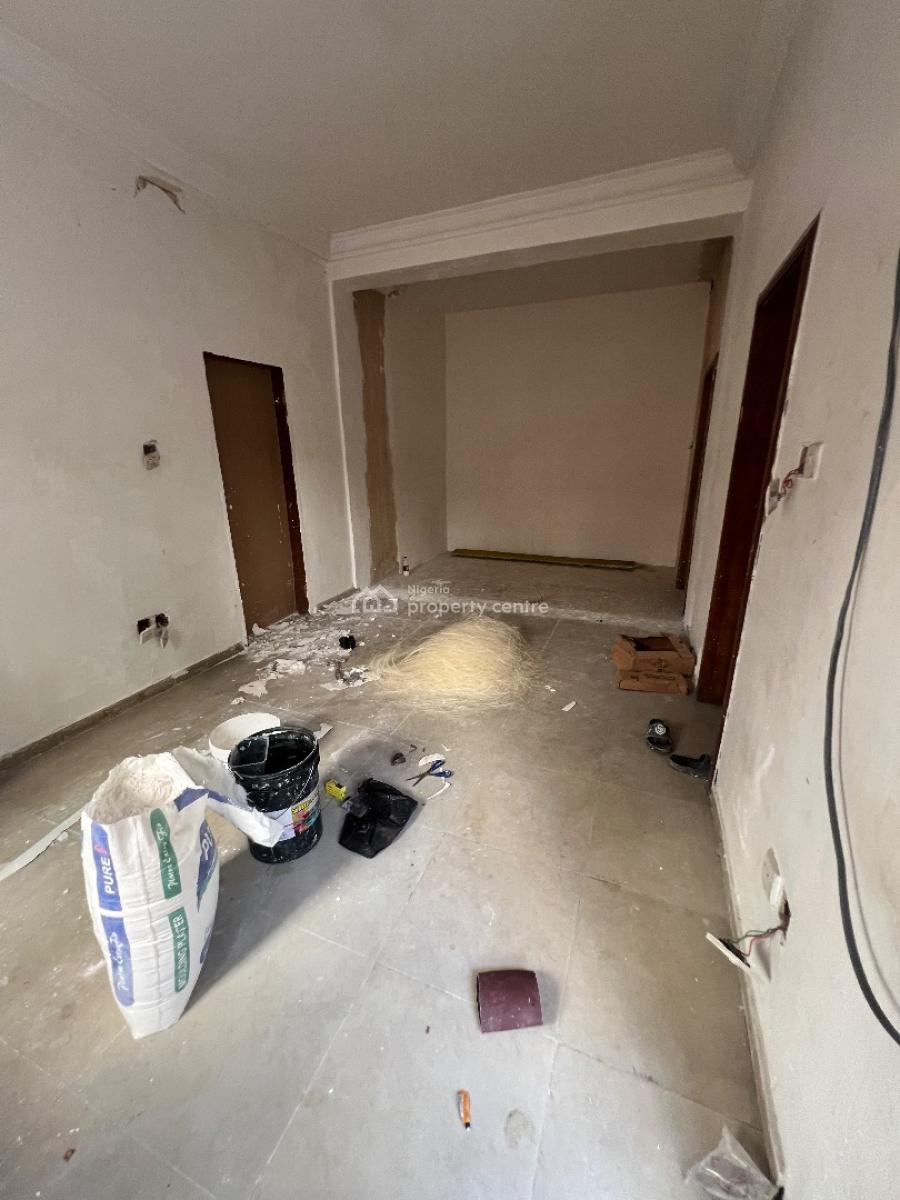 a Room and Parlour Office Space, Off Admiralty Road Lekki Phase 1, Lekki Phase 1, Lekki, Lagos, Office Space for Rent