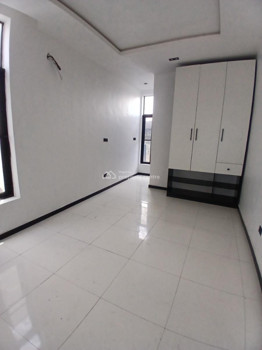 Brand New and Self-serviced 4 Bedroom En-suite Semi-detached Duplex in, Ikate, Lekki, Lagos, Semi-detached Duplex for Rent