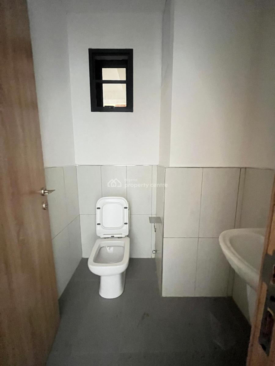 Spacious 2 Bedroom, Ikate Elegushi, Lekki, Lagos, Flat / Apartment for Rent