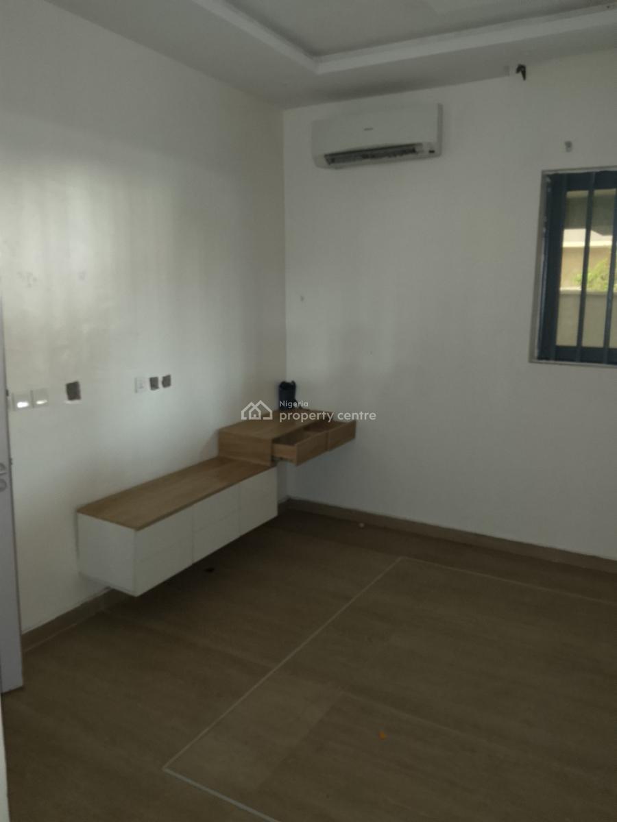 1 Bedroom Ensuite Apartment with Guest Toilet, Ikate Elegushi, Lekki, Lagos, Mini Flat (room and Parlour) for Sale