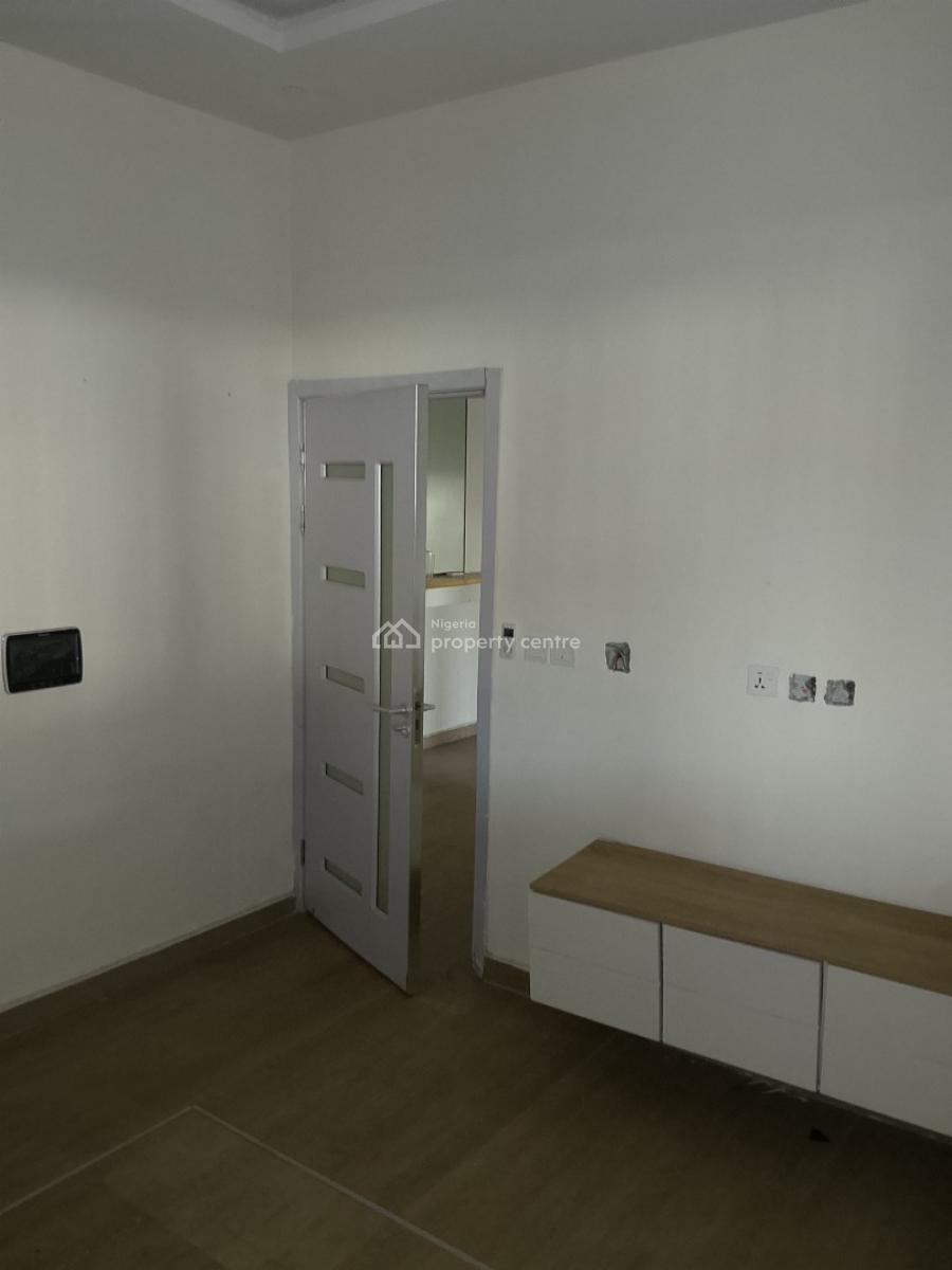 1 Bedroom Ensuite Apartment with Guest Toilet, Ikate Elegushi, Lekki, Lagos, Mini Flat (room and Parlour) for Sale