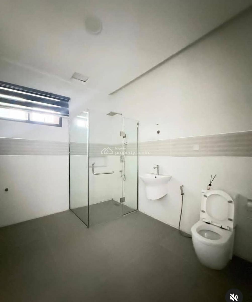 4 Bedroom Terrace Duplex with Fitted Kitchen, Osapa, Lekki, Lagos, Terraced Duplex for Rent