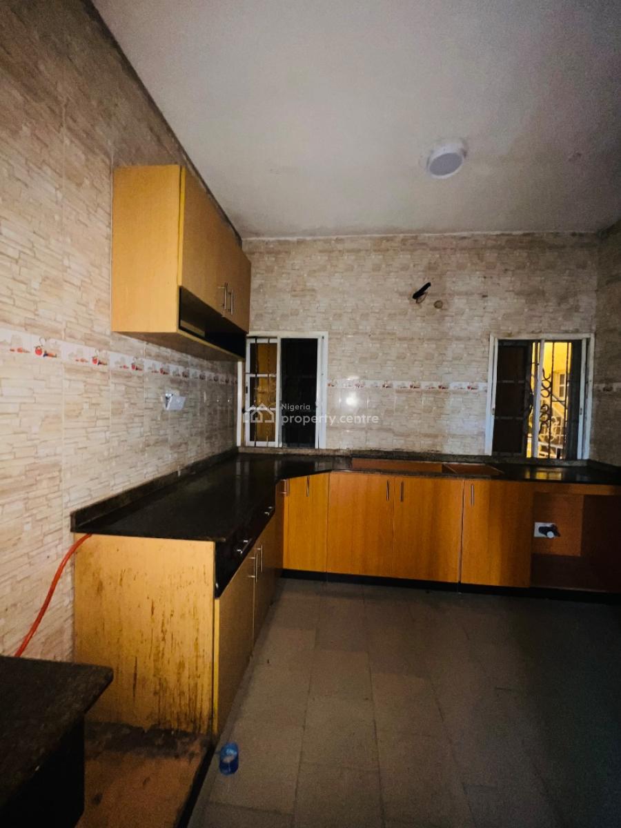 Spacious 3 Bedroom Apartment, Ikate, Lekki, Lagos, Flat / Apartment for Rent