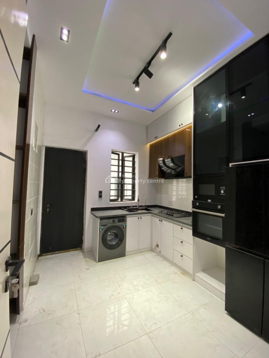 3 Bedroom Terrace House, Ikota, Lekki, Lagos, Terraced Duplex for Sale