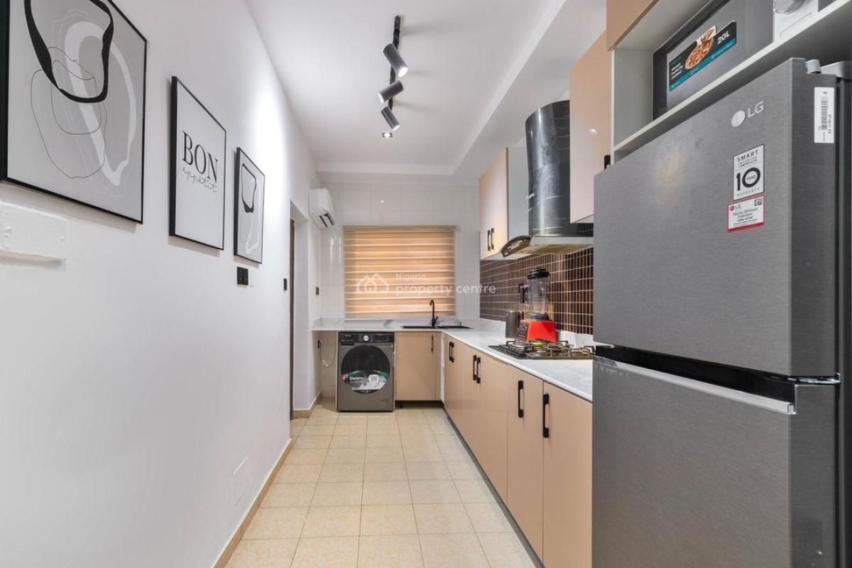 3 Bedroom Apartment, Lekki Phase 1, Lekki, Lagos, Flat / Apartment Short Let