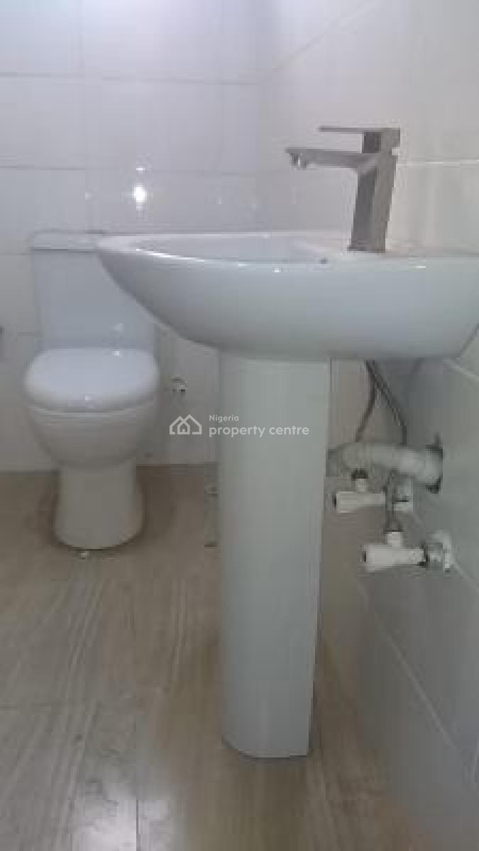 Exquisite,very Spacious,flexible Pay Serviced Room Self Contained, Yaba, Lagos, Self Contain (single Rooms) for Rent