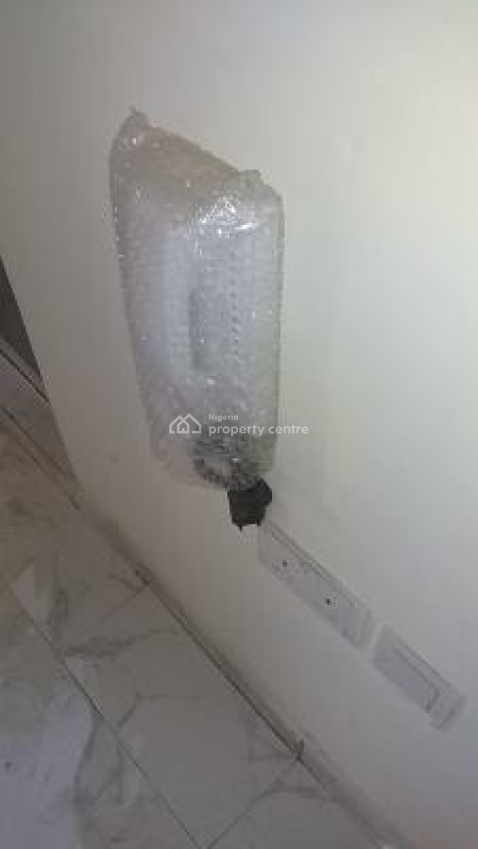 Exquisite,very Spacious,flexible Pay Serviced Room Self Contained, Yaba, Lagos, Self Contain (single Rooms) for Rent