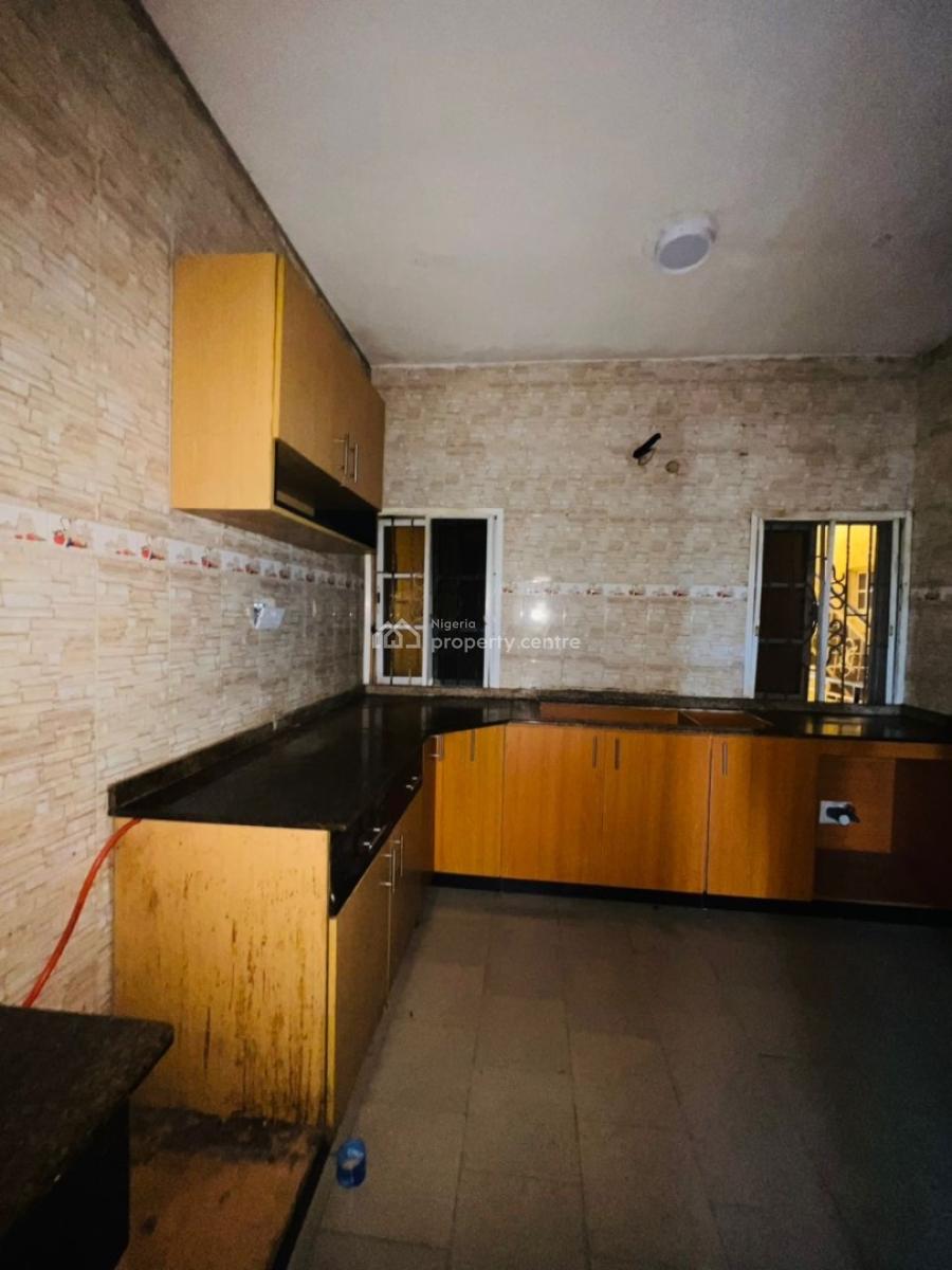 Spacious 3 Bedroom Apartment, Ikate, Lekki, Lagos, Flat / Apartment for Rent