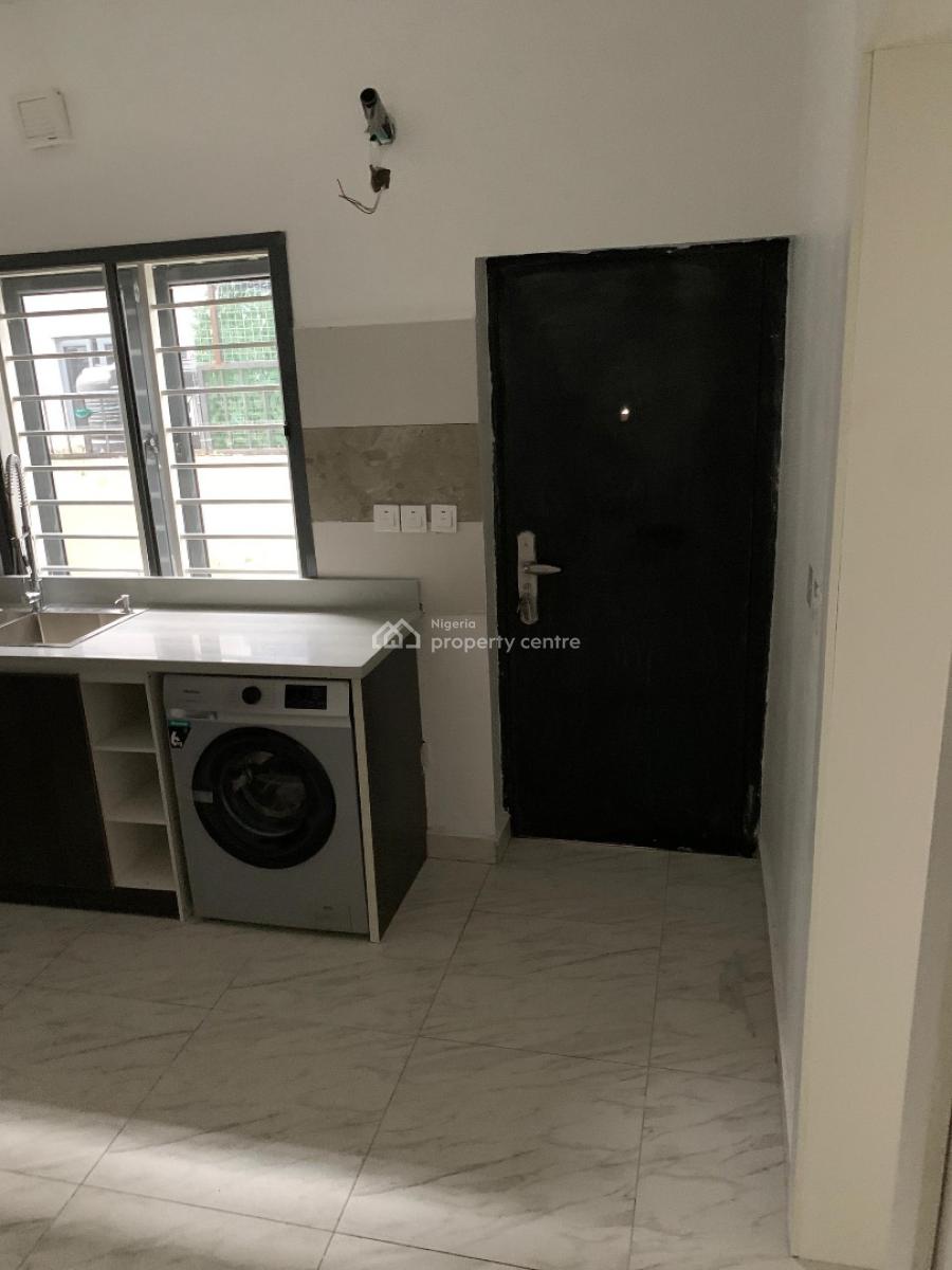 3 Bedroom Terrace, Abraham Adesanya, Ajah, Lagos, Terraced Duplex for Rent