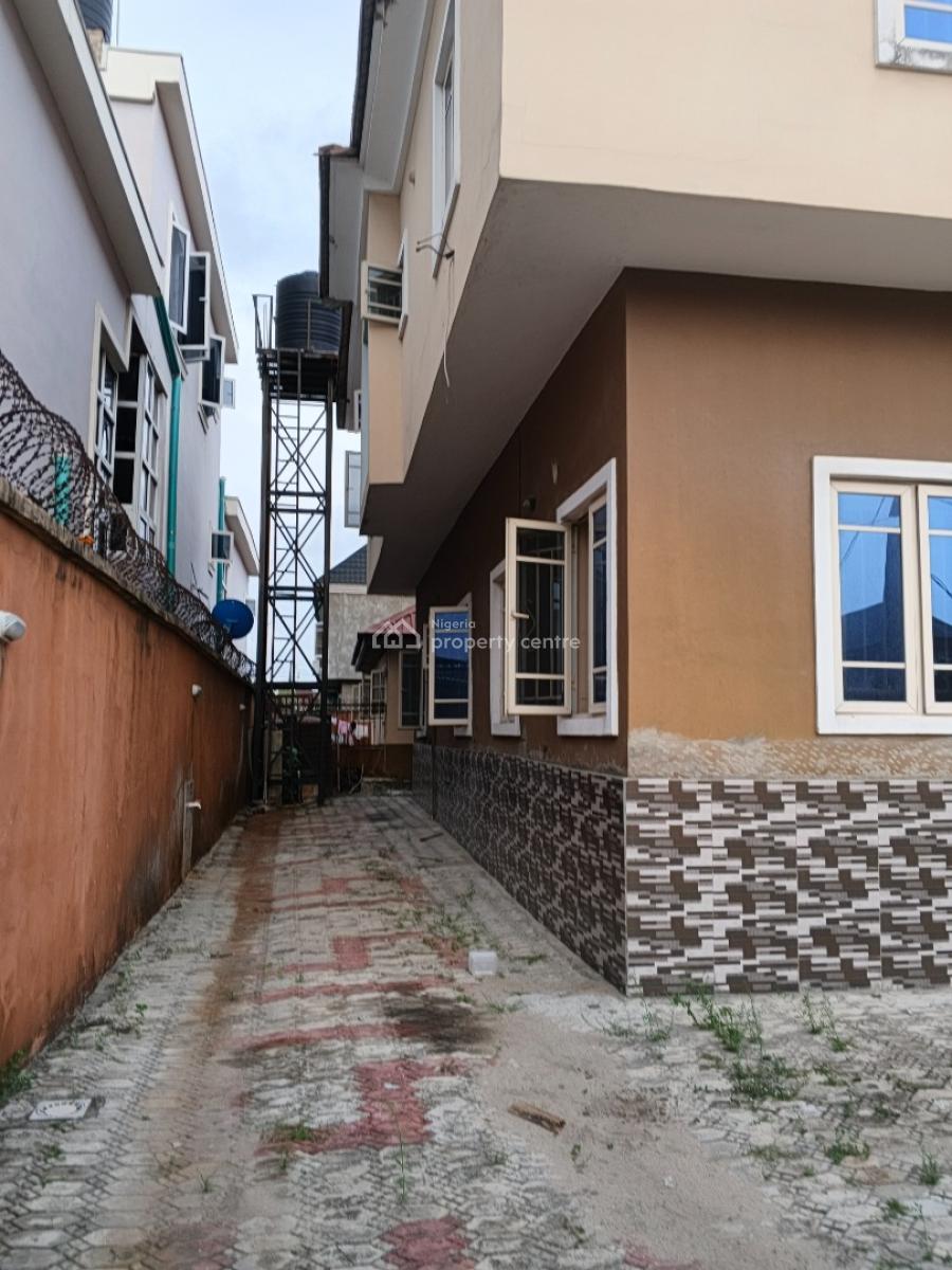 4 Bedroom Semi Detached Duplex, Idiroko Estate, Ilaje, Ajah, Lagos, Semi-detached Duplex for Rent
