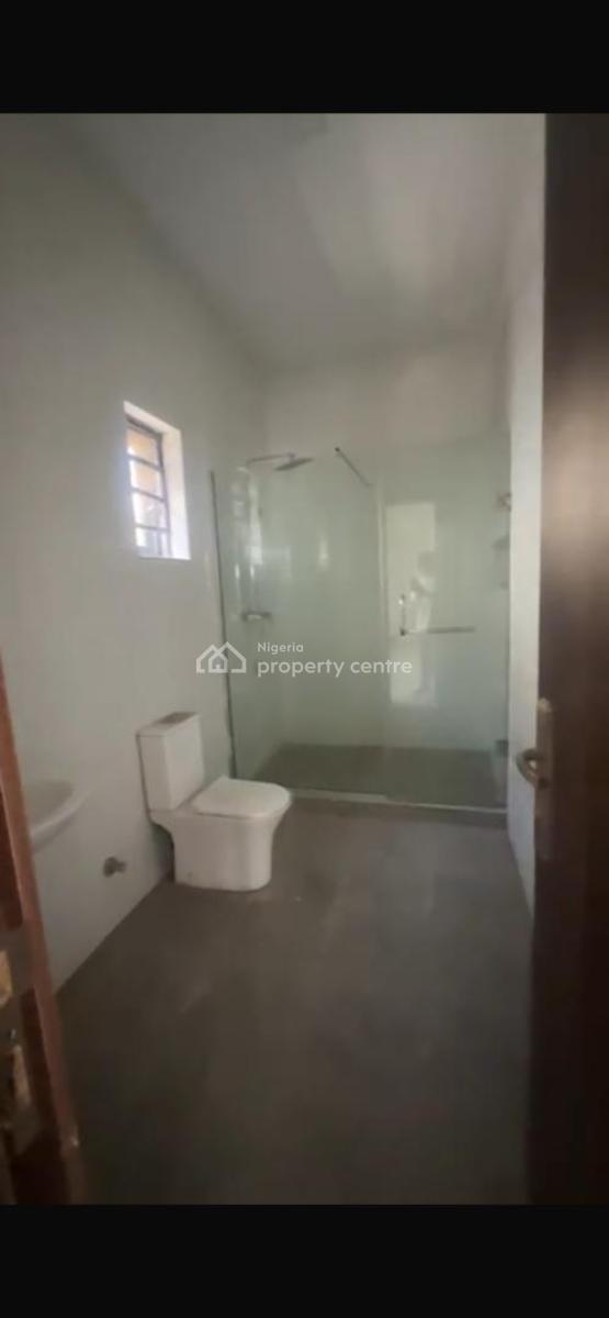 Video Available for a Spacious Room Upstairs with 24 Hours Power Suppl, Orchid Road, Lekki, Lagos, Flat / Apartment for Rent