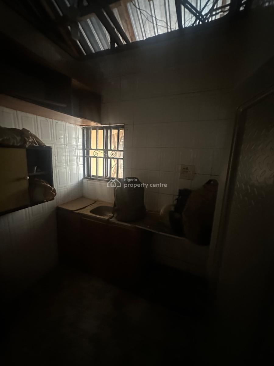 a Well Renovated One Bedroom Apartment in a Secured Environment, 3rd Avenue Main Gwarinpa, Gwarinpa, Abuja, Mini Flat (room and Parlour) for Rent