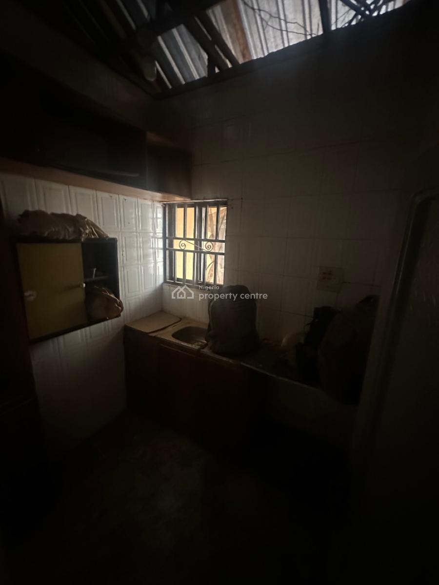 a Well Renovated One Bedroom Apartment in a Secured Environment, 3rd Avenue Main Gwarinpa, Gwarinpa, Abuja, Mini Flat (room and Parlour) for Rent