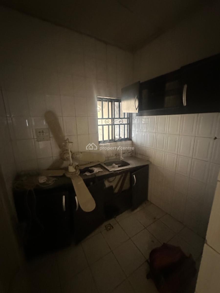 a Well Renovated One Bedroom Apartment in a Secured Environment, 3rd Avenue Main Gwarinpa, Gwarinpa, Abuja, Mini Flat (room and Parlour) for Rent