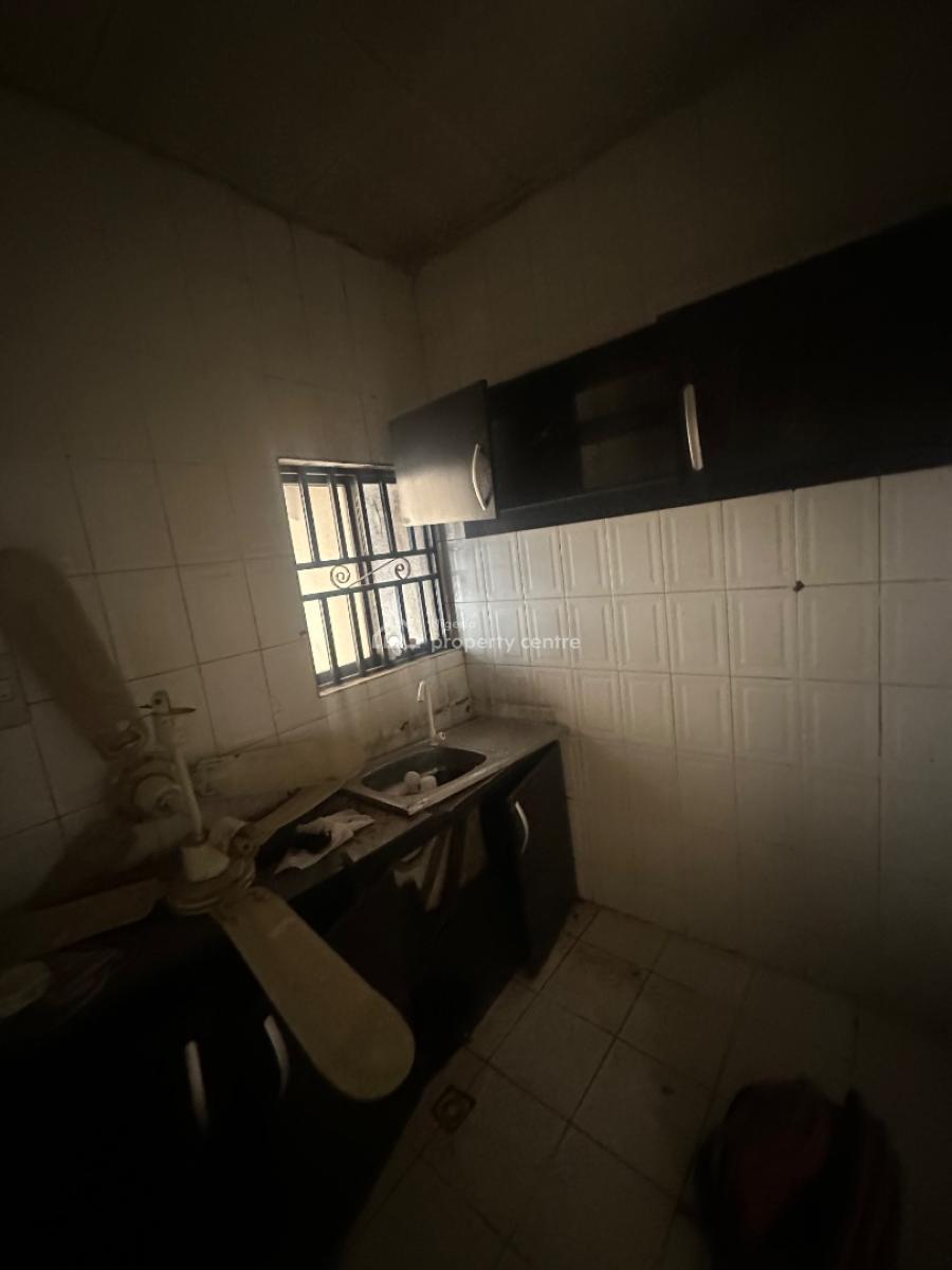 a Well Renovated One Bedroom Apartment in a Secured Environment, 3rd Avenue Main Gwarinpa, Gwarinpa, Abuja, Mini Flat (room and Parlour) for Rent