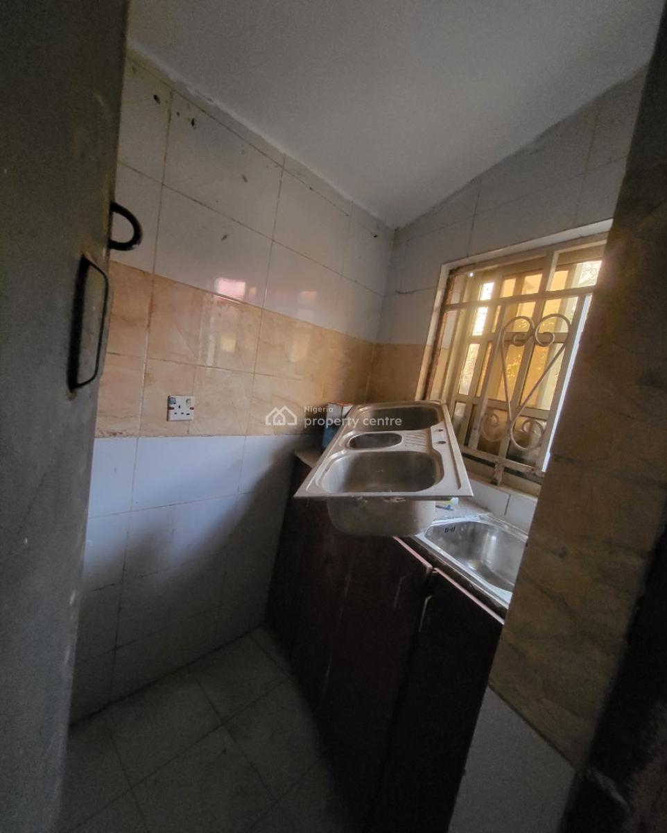 Luxurious Massive Sefcon Apartment, By Old Secteriate, Garki, Abuja, Self Contain (single Rooms) for Rent