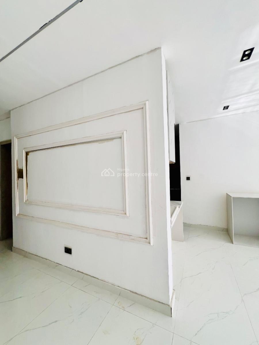Spacious and Welt Built Two Bedroom Flat, Bella Vista Estate Lekki Phase One, Lekki, Lagos, Flat / Apartment for Sale