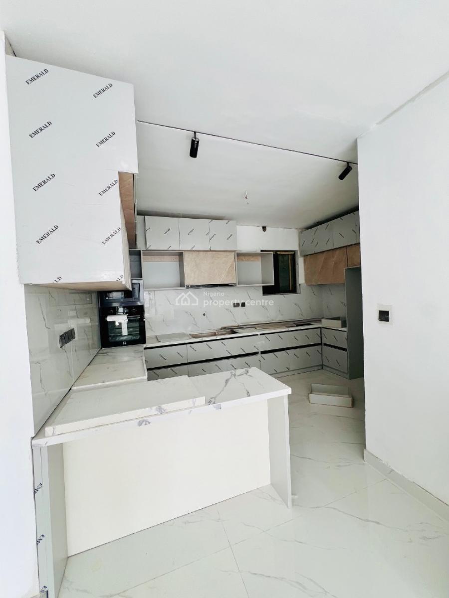 Spacious and Welt Built Two Bedroom Flat, Bella Vista Estate Lekki Phase One, Lekki, Lagos, Flat / Apartment for Sale