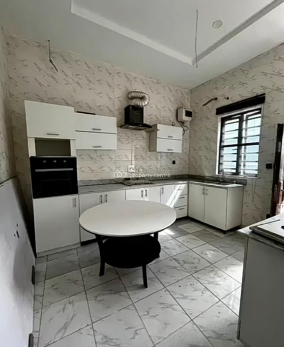 Masters Bedroom with Mini Parlor { Video}, Dpkay Estate Orchid Road, Lekki, Lagos, Mini Flat (room and Parlour) for Rent