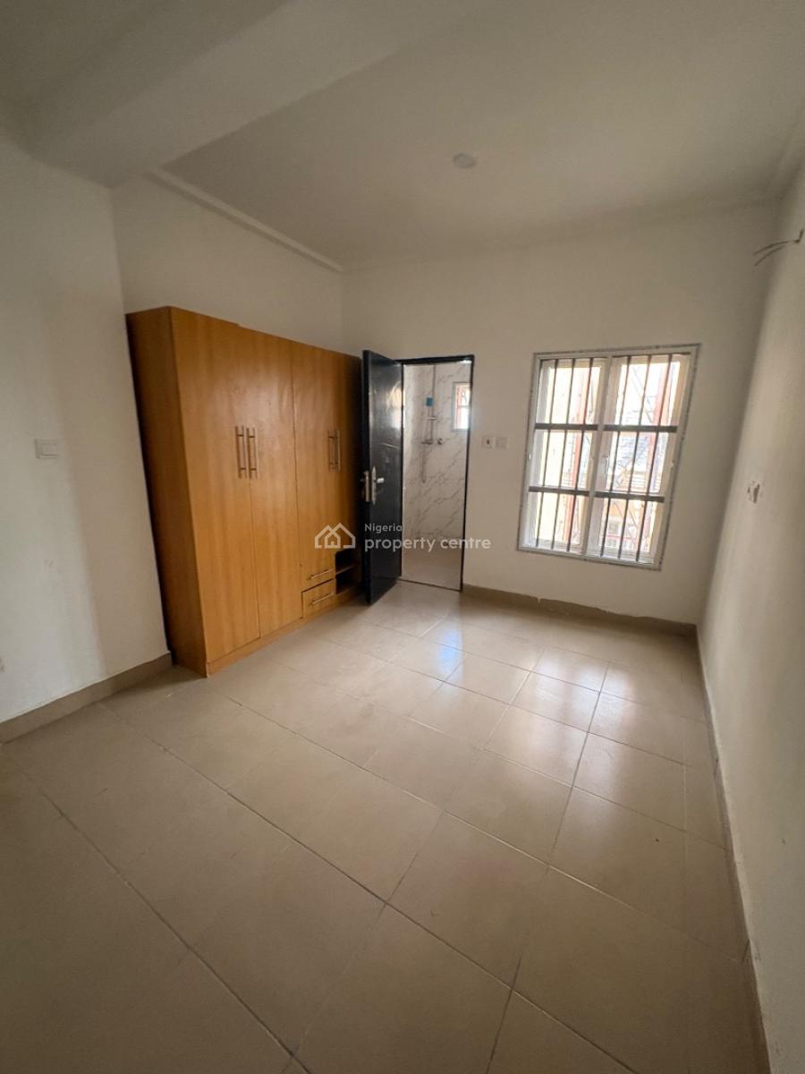 Standard 3-bedroom Flat (first Floor), Von Axis, Lugbe District, Abuja, Flat / Apartment for Rent