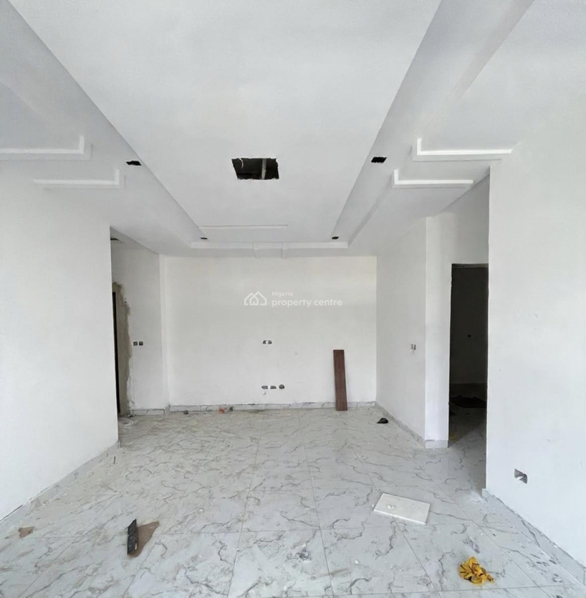 Lovely 2 Bedroom Apartment with Bq, Lekki Phase 1, Lekki Phase 1, Lekki, Lagos, Block of Flats for Sale