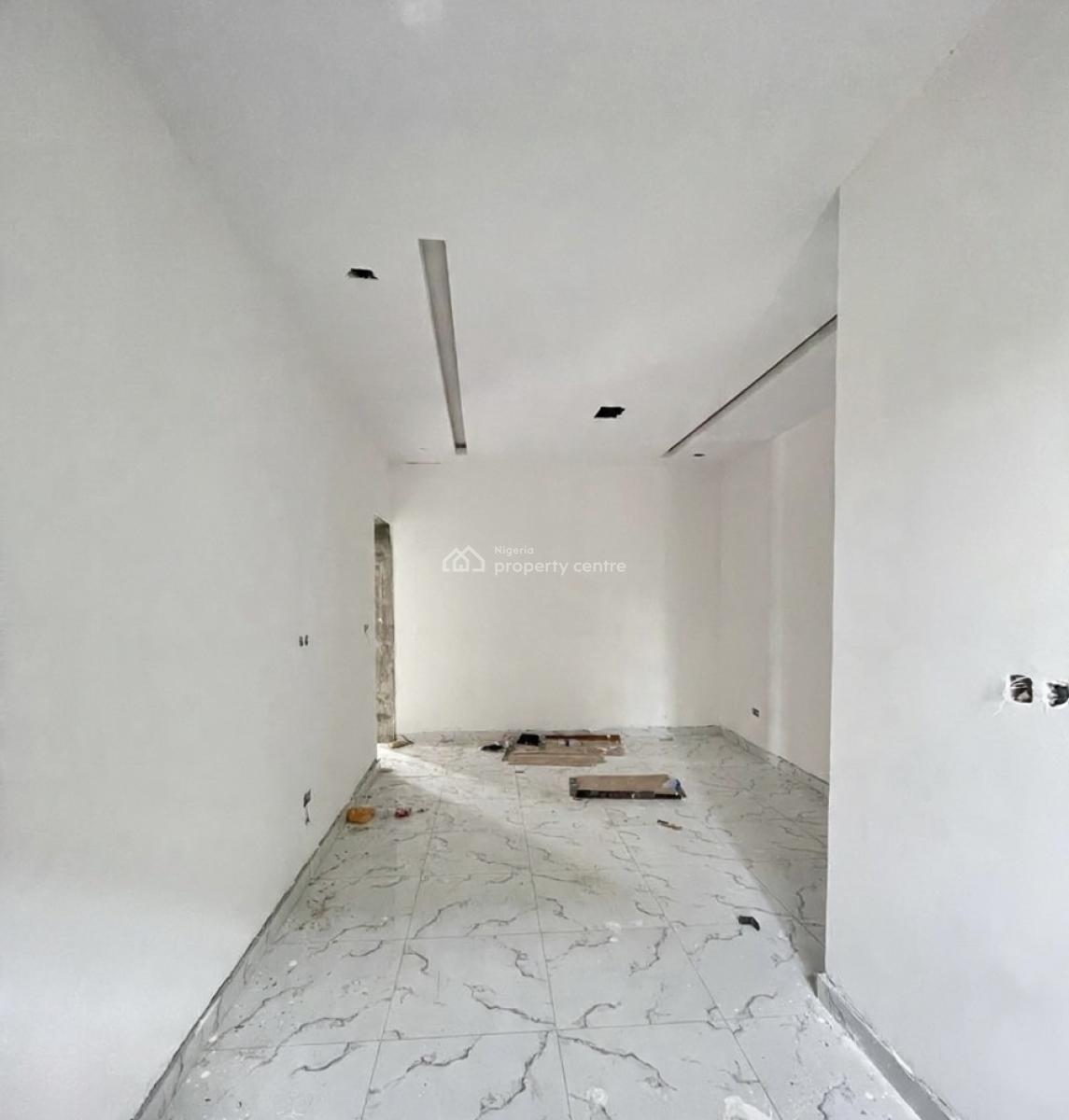 Lovely 2 Bedroom Apartment with Bq, Lekki Phase 1, Lekki Phase 1, Lekki, Lagos, Block of Flats for Sale