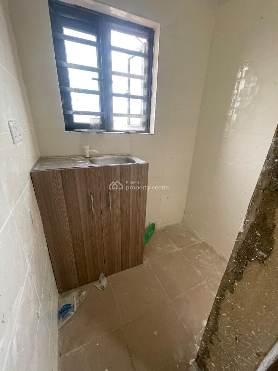 Modern Mini Flat with Balcony, Off Akilo Ikeja Lagos, Ikeja, Lagos, Mini Flat (room and Parlour) for Rent