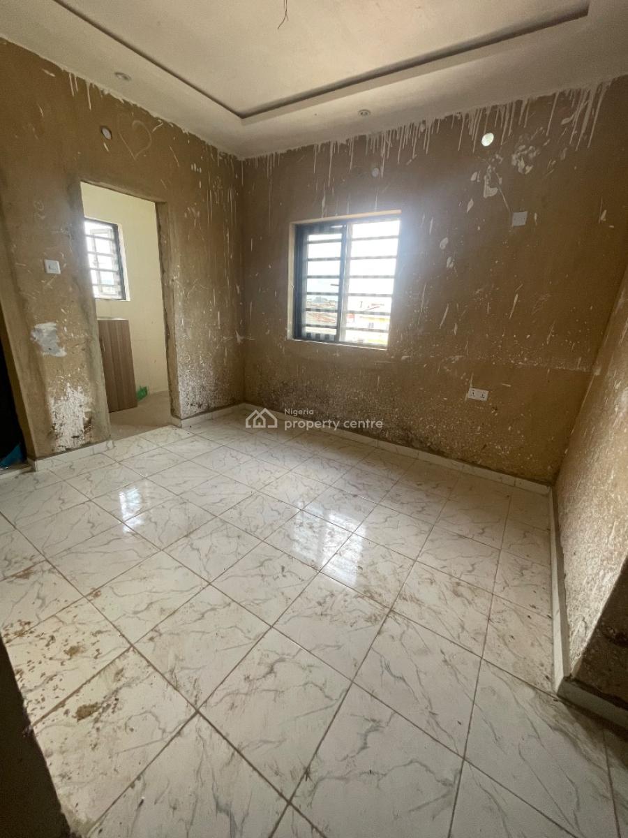 Modern Mini Flat with Balcony, Off Akilo Ikeja Lagos, Ikeja, Lagos, Mini Flat (room and Parlour) for Rent