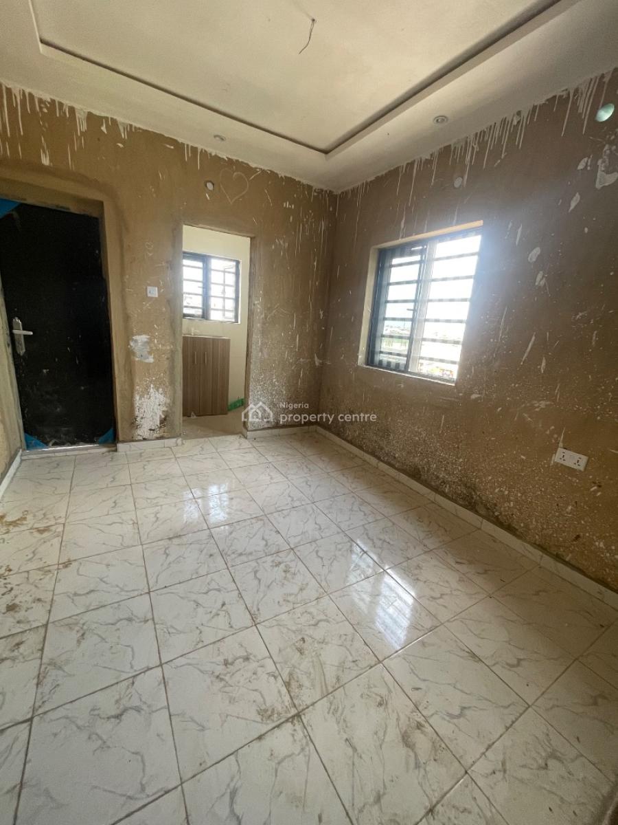 Modern Mini Flat with Balcony, Off Akilo Ikeja Lagos, Ikeja, Lagos, Mini Flat (room and Parlour) for Rent