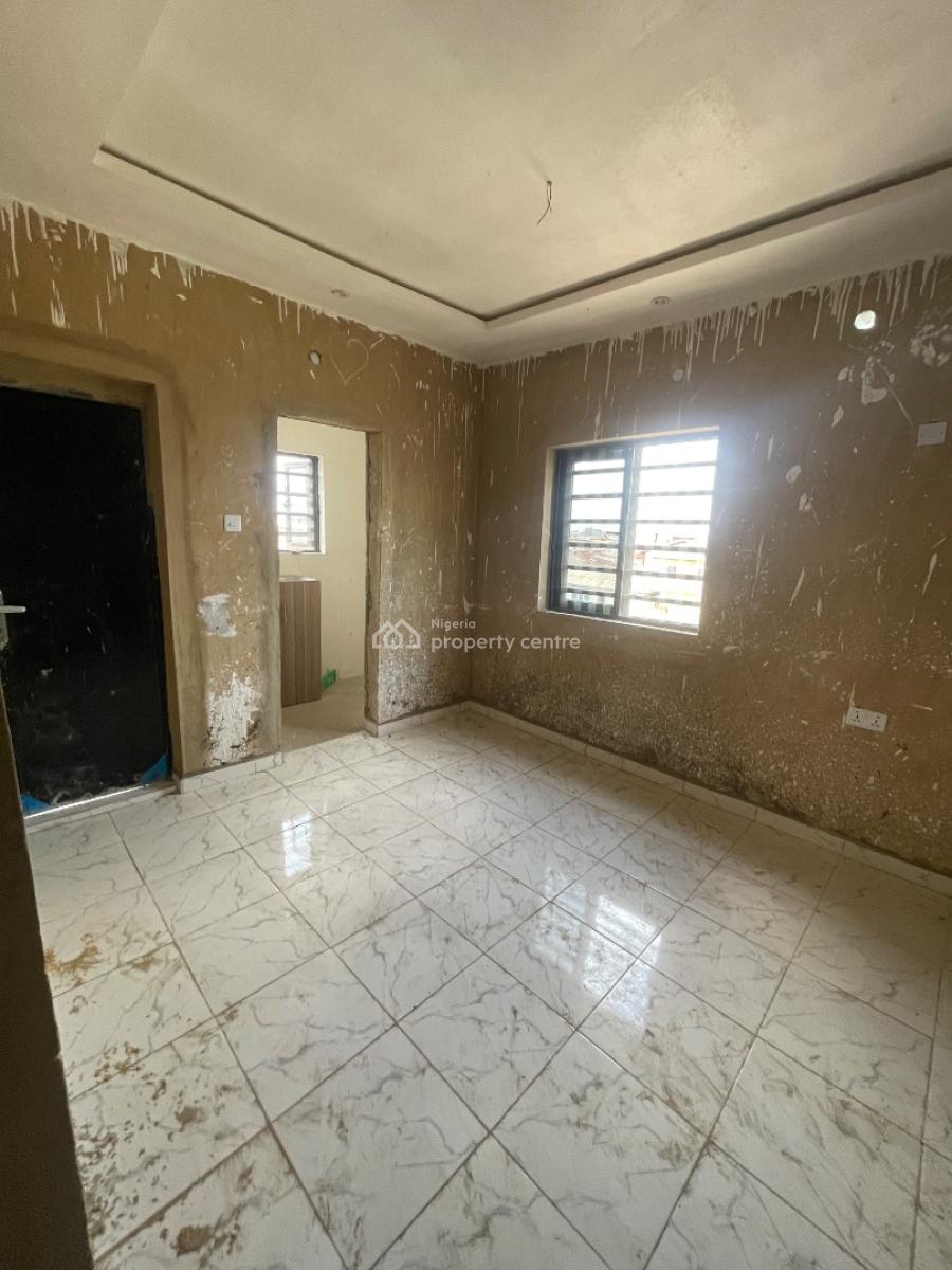 Modern Mini Flat with Balcony, Off Akilo Ikeja Lagos, Ikeja, Lagos, Mini Flat (room and Parlour) for Rent
