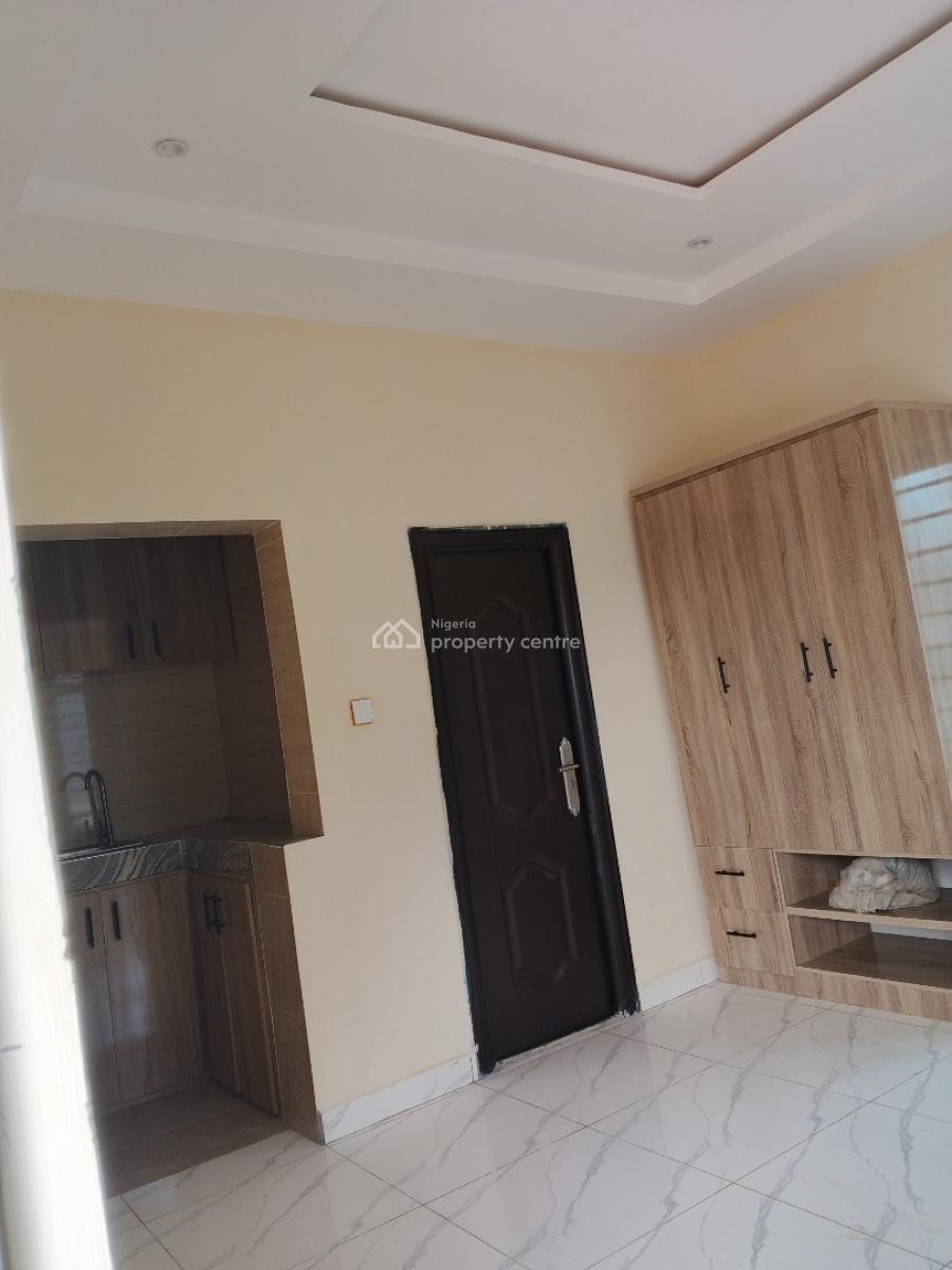 Self Contain, 1 Bedroom, 2 Bedroom and 3 Bedroom, By Trademore, Lugbe District, Abuja, House for Rent