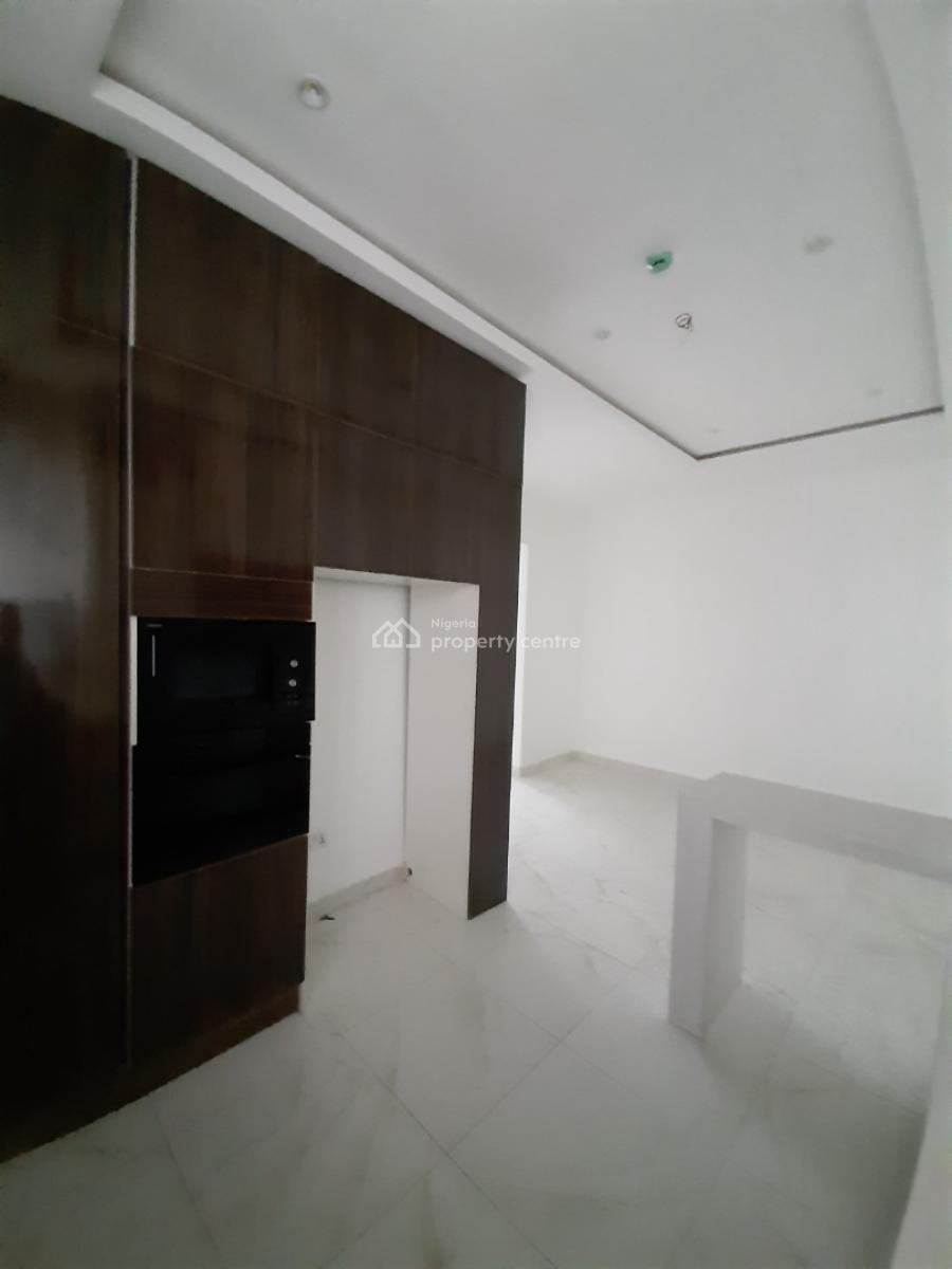 2, Lekki Phase 1, Lekki, Lagos, Flat / Apartment for Rent