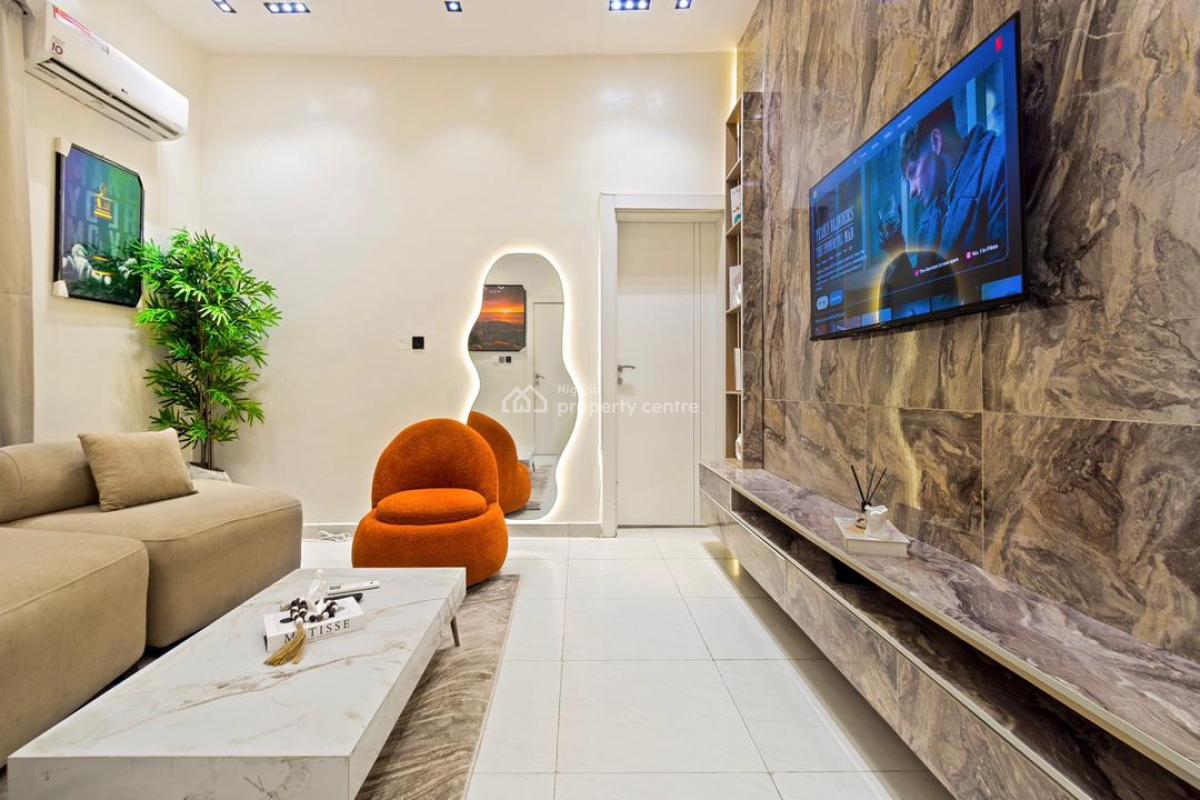 Luxury 1 Bedroom Apartment with Pool, Gym & Ps5, En-suite Rooms, Housekeeping, Parking Space, Comfortable Stay, Ikate, Lekki, Lagos, Flat / Apartment Short Let