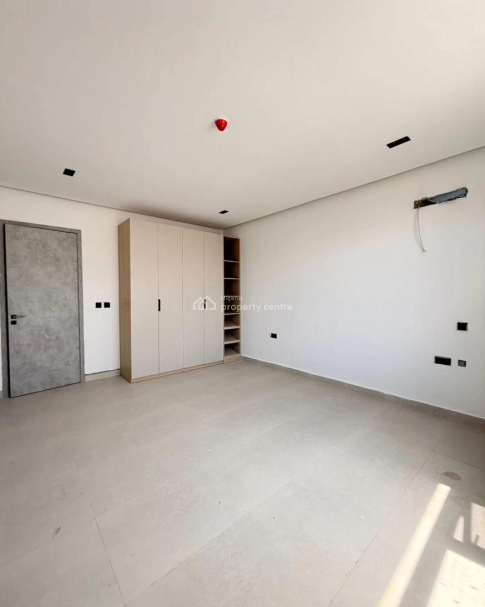 3 Bedroom Serviced Apartment, Lekki Phase 1, Lekki Phase 1, Lekki, Lagos, Flat / Apartment for Sale