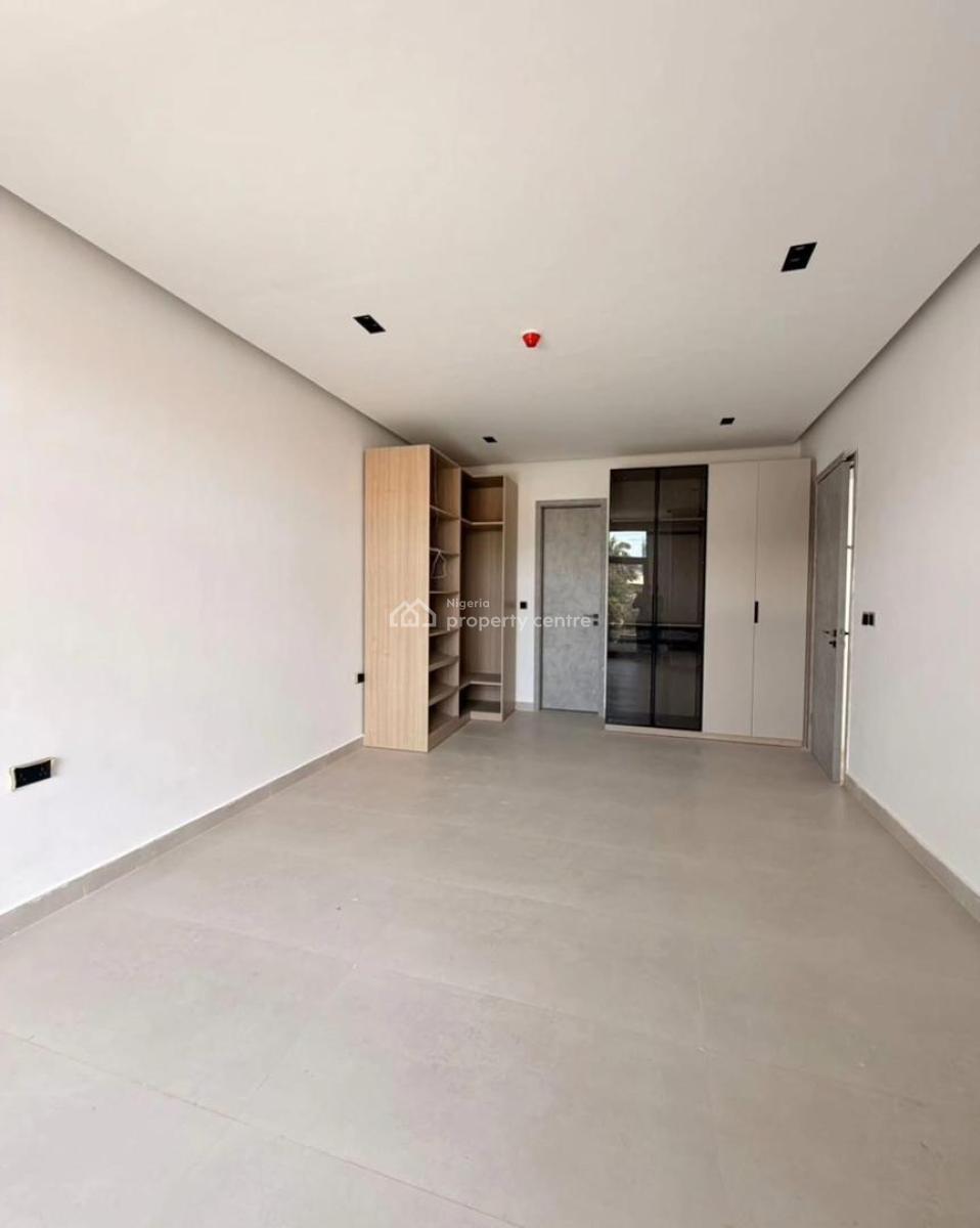 3 Bedroom Serviced Apartment, Lekki Phase 1, Lekki Phase 1, Lekki, Lagos, Flat / Apartment for Sale