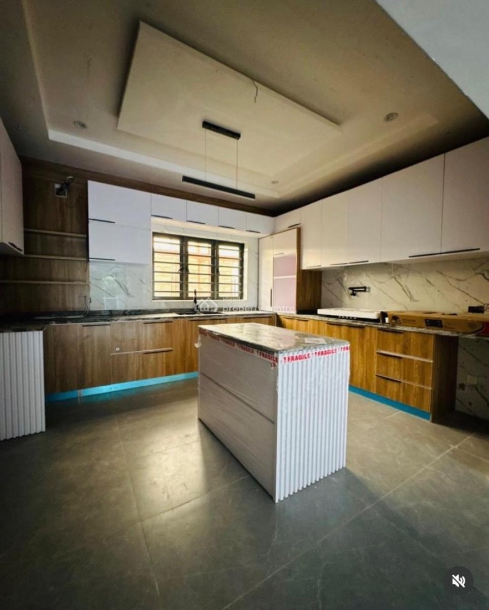 Fantastic 4 Bedroom Semi Detached Duplex with Bq, Gra, Ogudu, Lagos, Semi-detached Duplex for Sale