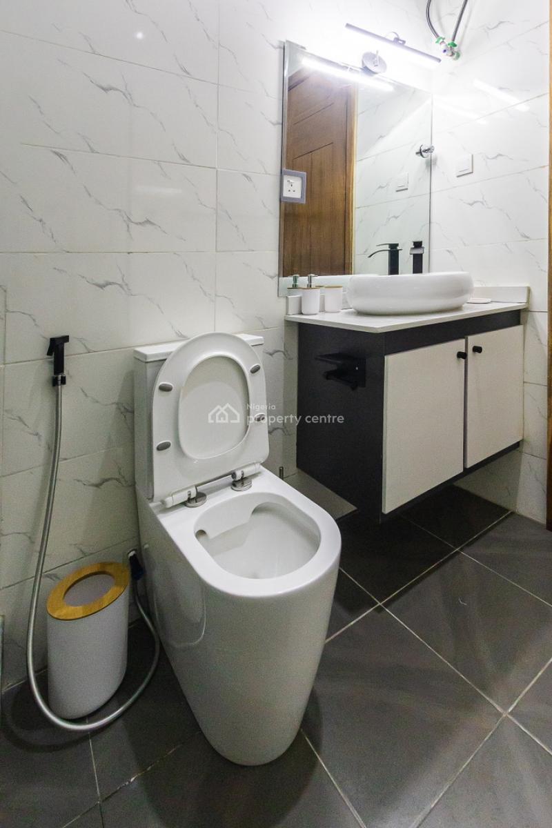 a Brand New Luxury 1 Bedroom with Swimming Pool, Ps5, Gym, Balconies,, Lekki Phase 1, Lekki, Lagos, Flat / Apartment Short Let