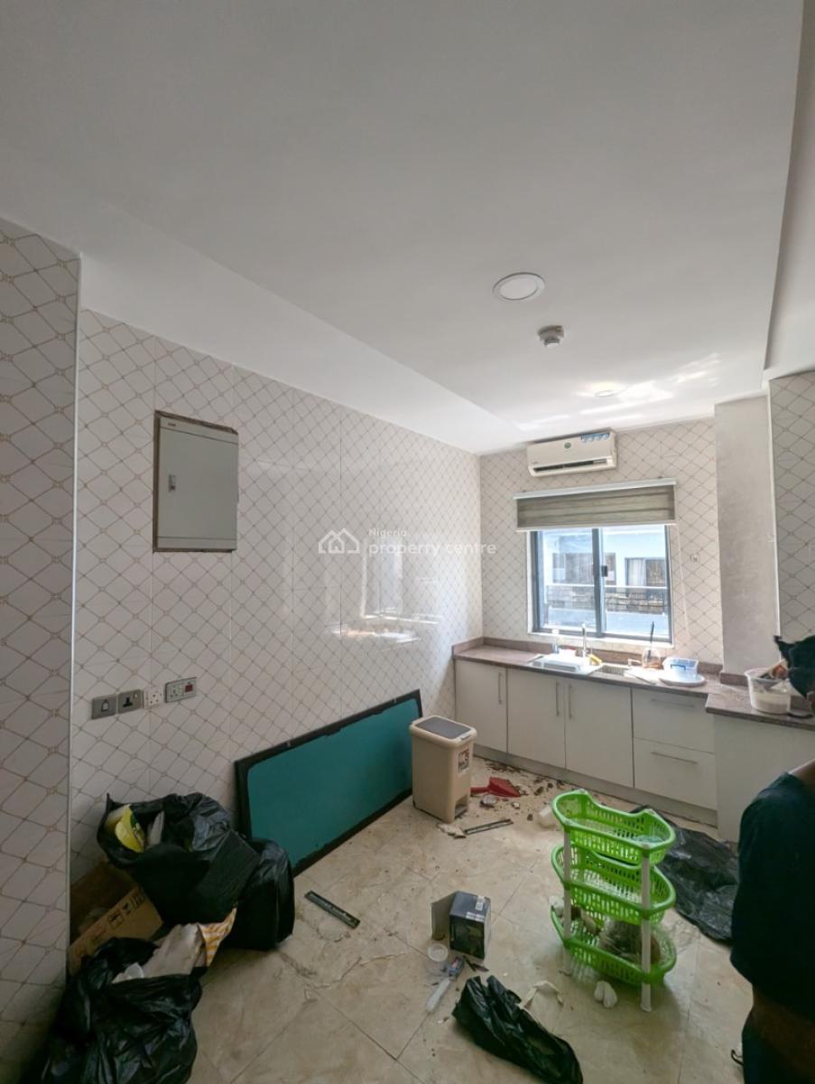 Serviced Waterfront Flats with Jetty, Onikoyi Road, Ikoyi, Lagos, Flat / Apartment for Rent