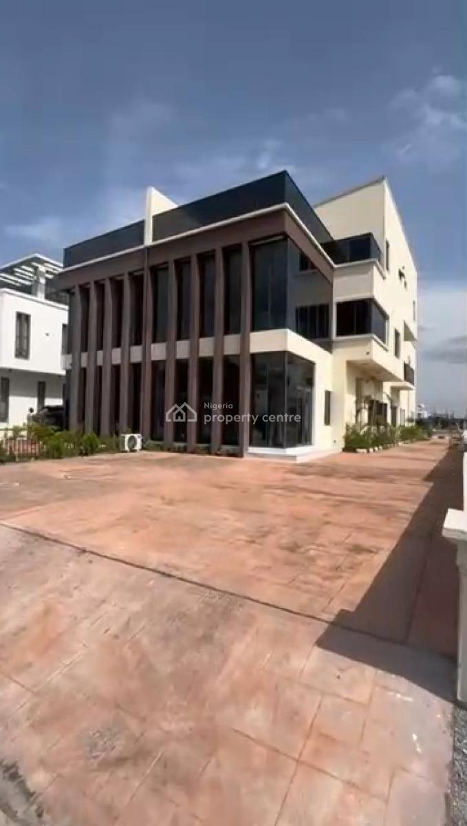 Spacious Luxury 7bedroom (7bedrooms, 3 Living Room and 3 Fitted Kitche, Cowrie Creek Estate, Lekki, Lagos, Semi-detached Duplex for Rent